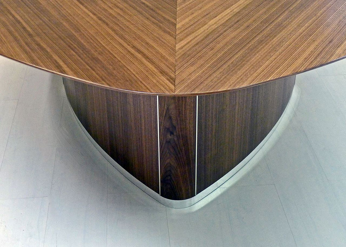 WK Modern Conference Table with Power
