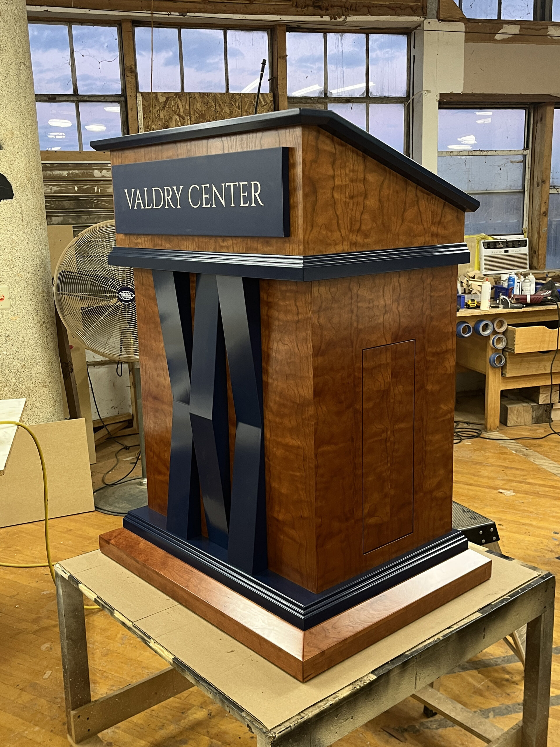 Valdry Center Lectern