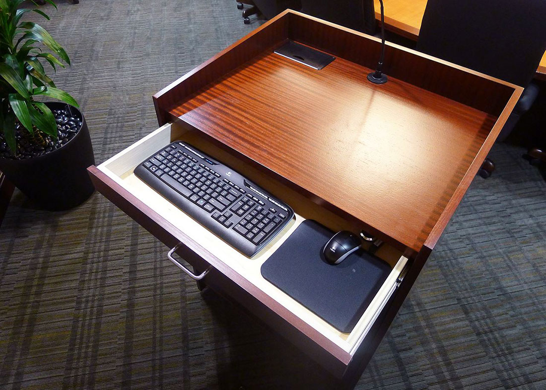 Gardner Denver Multimedia Lectern