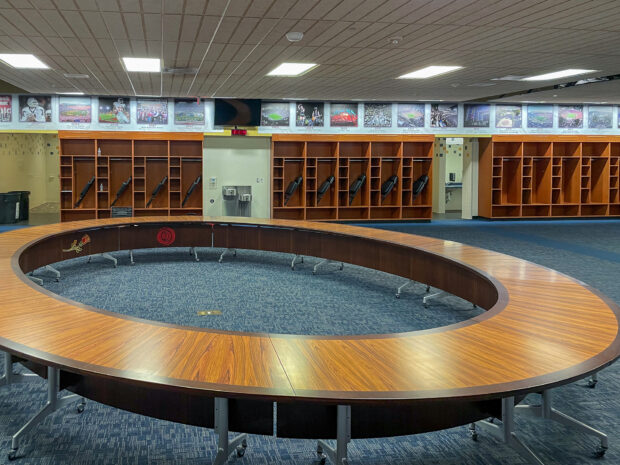 custom reconfigurable table